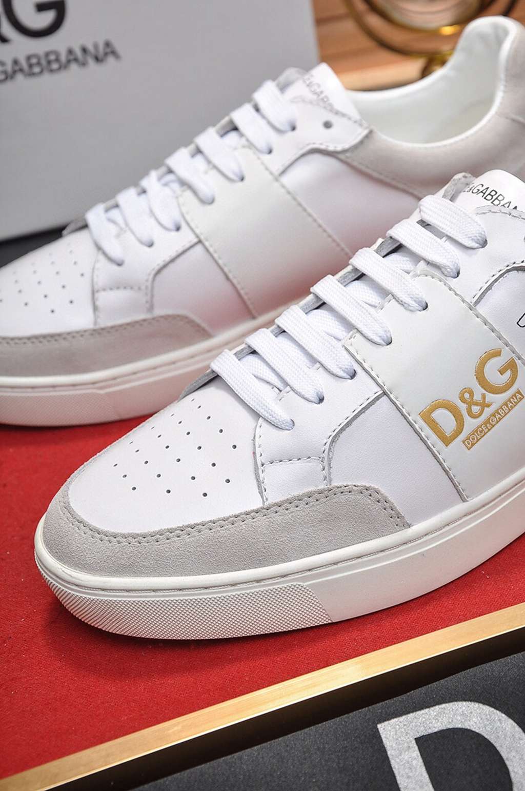 D*G sneaker